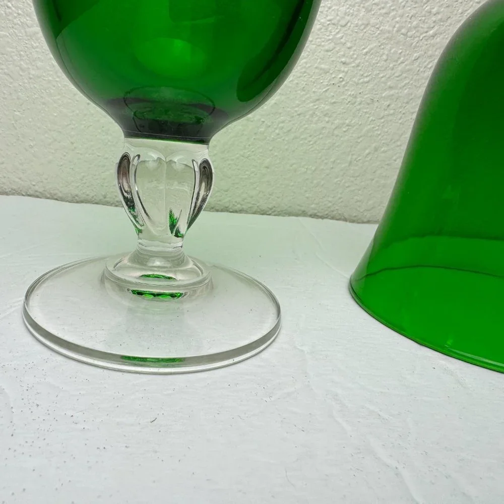 Vintage 2pc Green Glasses 6.5